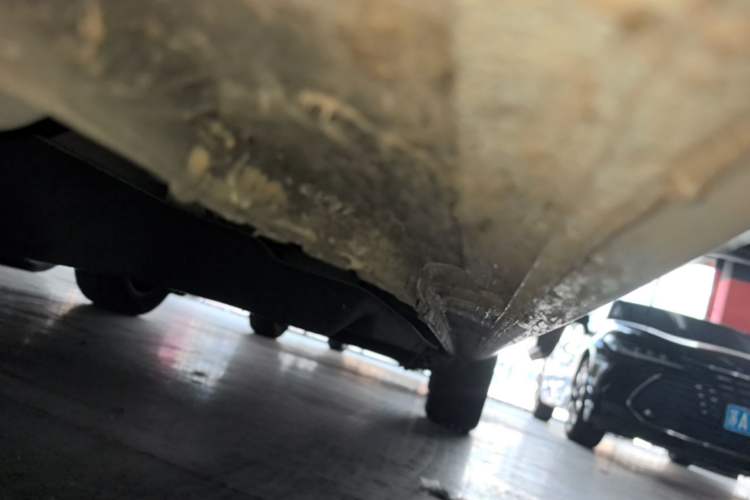 Used Buick GL8 2022 Land Executive Class 652T Prestige Model Left Side Sill