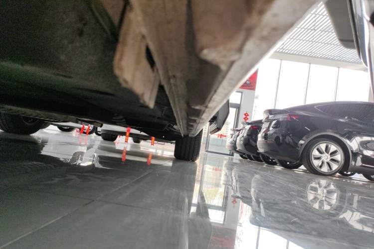 Used Buick GL8 2022 ES Landtrek 653T Comfort Edition Left Side Sill