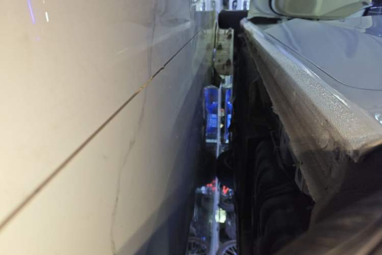 Used Buick GL8 2022 ES Landtrek 653T Comfort Edition Left Side Sill