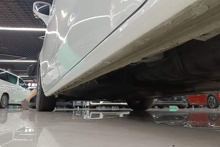 Used Buick GL8 2022 ES Land Cruiser 653T Luxury Model Left Side Sill