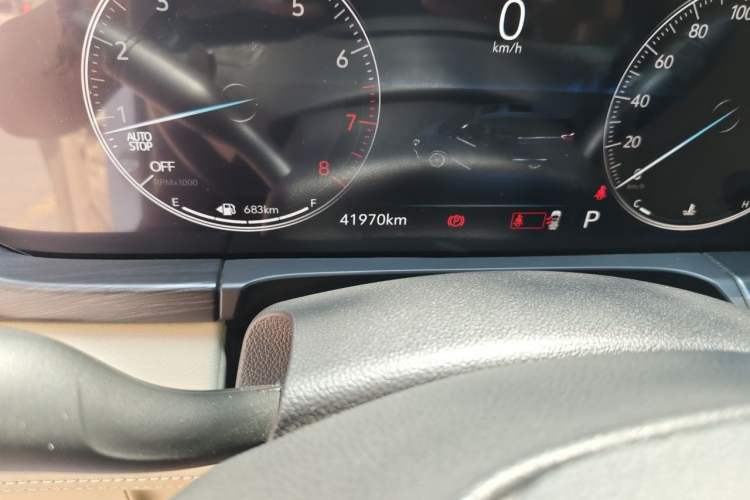 Used Buick GL8 2022 ES Land Cruiser 653T Luxury Model Odometer Close Up