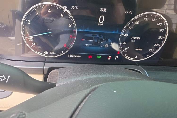 Used Buick GL8 2022 ES Landtrek 653T Luxury Edition Odometer Close Up