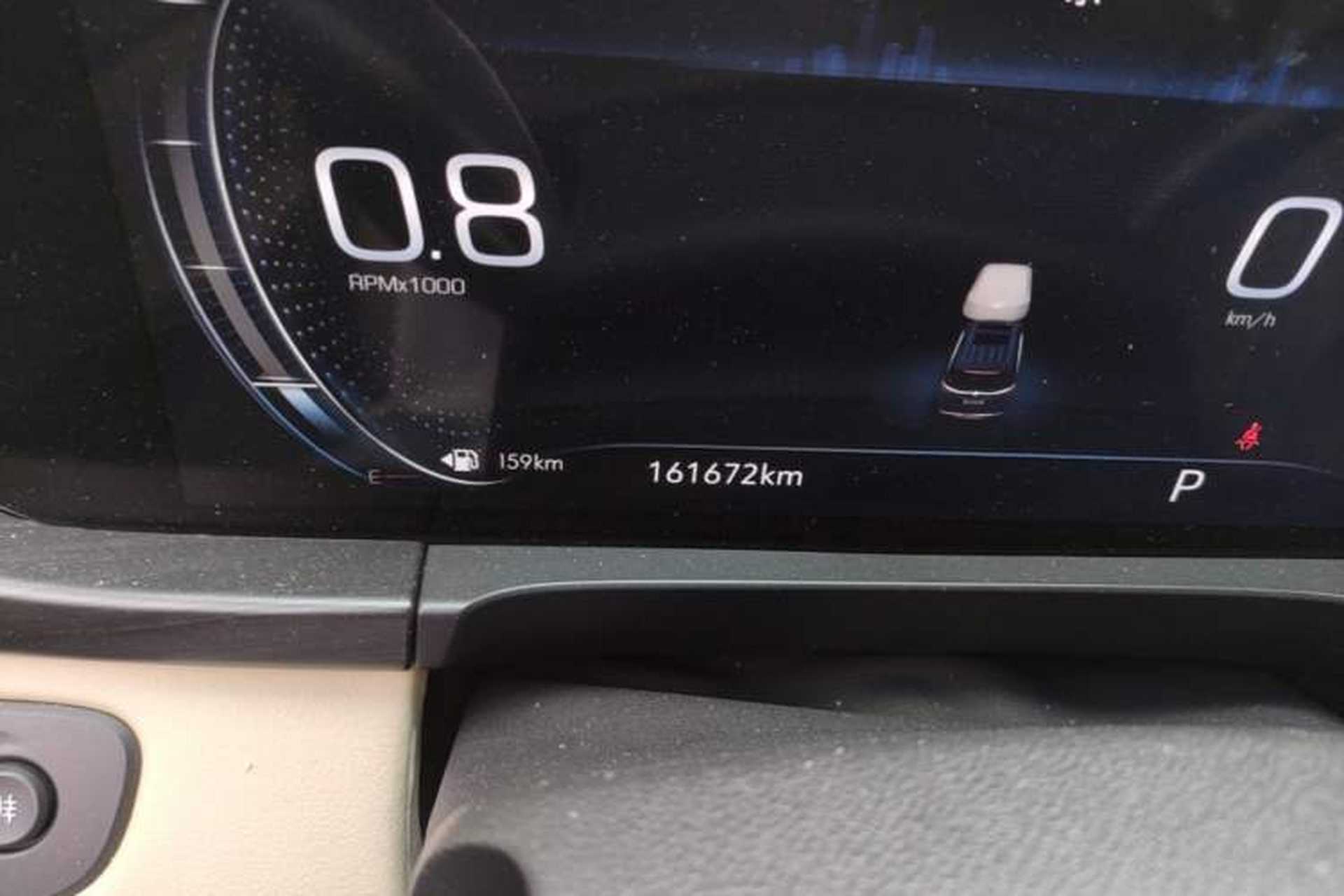 Used Buick GL8 2022 ES Landtrek 653T Comfort Edition Odometer Close Up