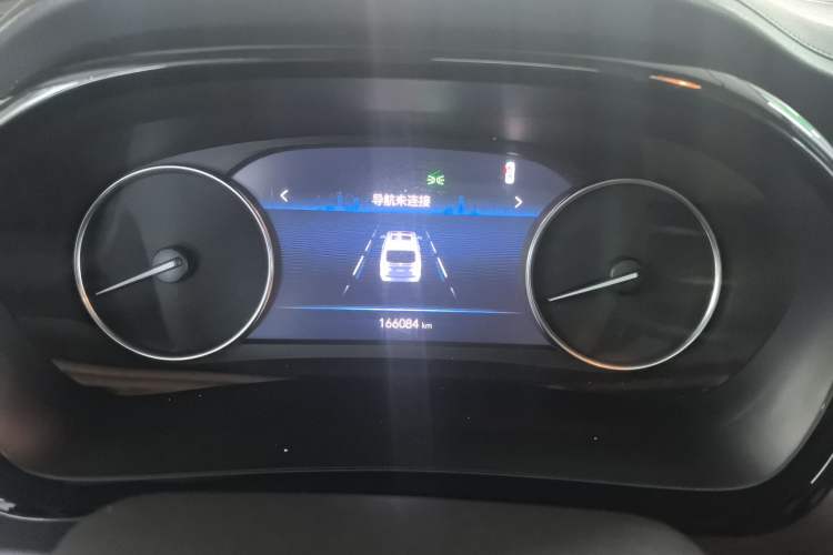 Used Buick GL8 2022 Land Business Class 652T Luxury Model Odometer Close Up