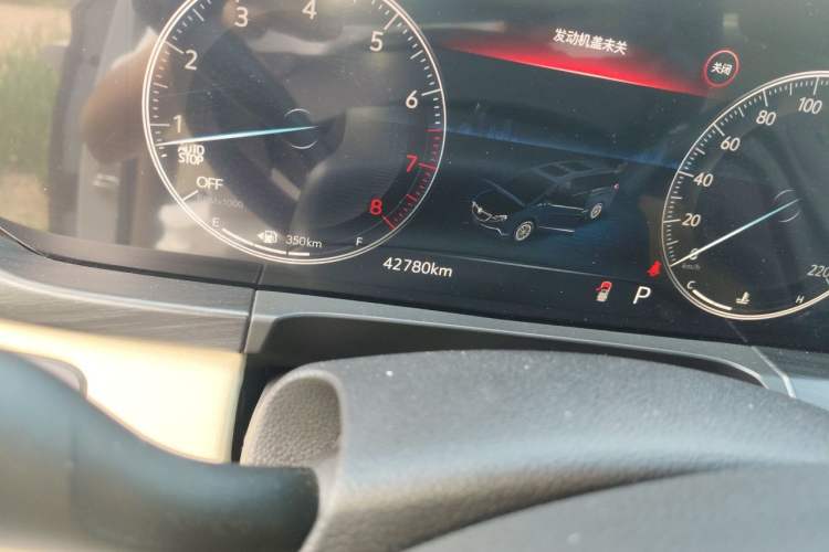 Used Buick GL8 2022 ES Landtrek 653T Luxury Edition Odometer Close Up