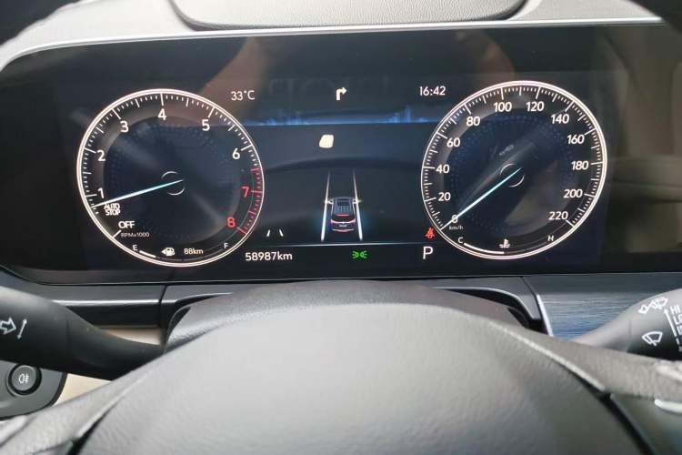 Used Buick GL8 2022 ES Landtrek 653T Luxury Edition Odometer Close Up