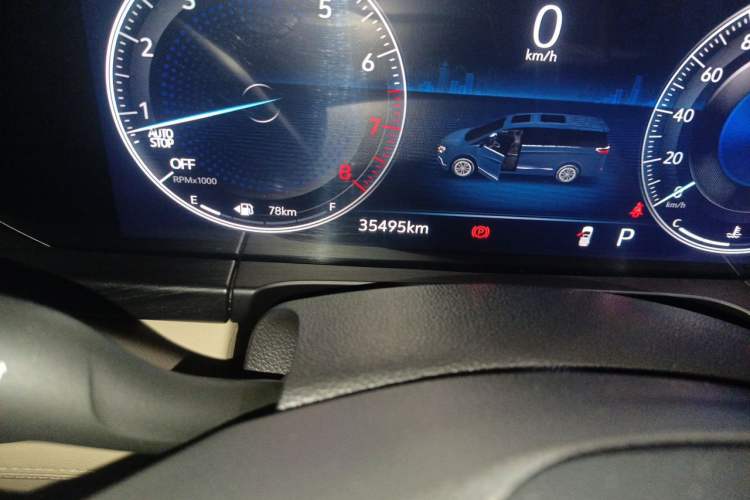 Used Buick GL8 2022 ES Landtrek 653T Luxury Edition Odometer Close Up