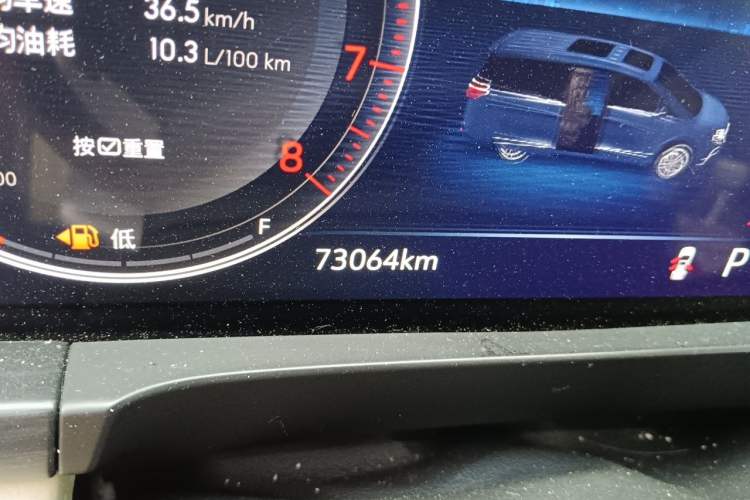 Used Buick GL8 2022 ES Landtrek 653T Luxury Edition Odometer Close Up