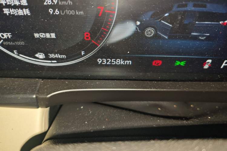 Used Buick GL8 2022 ES Landtrek 653T Luxury Edition Odometer Close Up