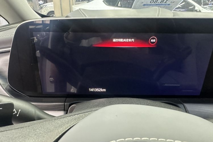 Used Buick GL8 2022 ES Landtrek 653T Comfort Edition Odometer Close Up