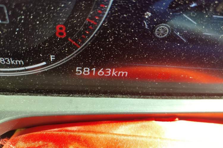 Used Buick GL8 2022 ES Landtrek 653T Comfort Edition Odometer Close Up
