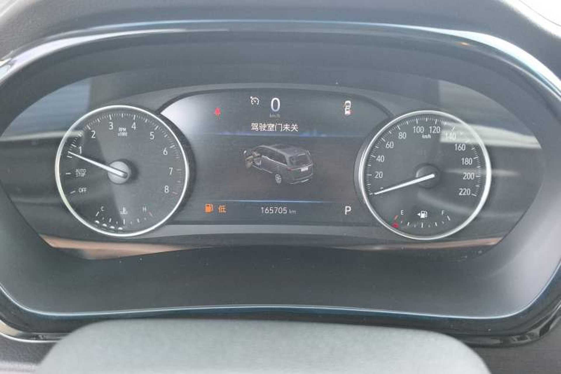 Used Buick GL8 2022 Land Business Class 652T Luxury Model Odometer Close Up
