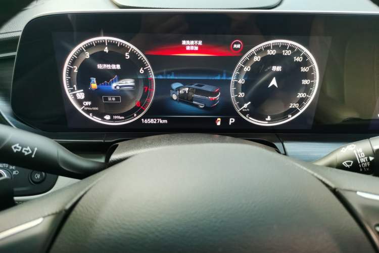 Used Buick GL8 2022 ES Landtrek 653T Comfort Edition Odometer Close Up