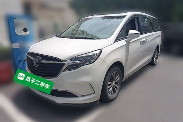 Used Buick GL8 2022 ES Landtrek 653T Comfort Edition