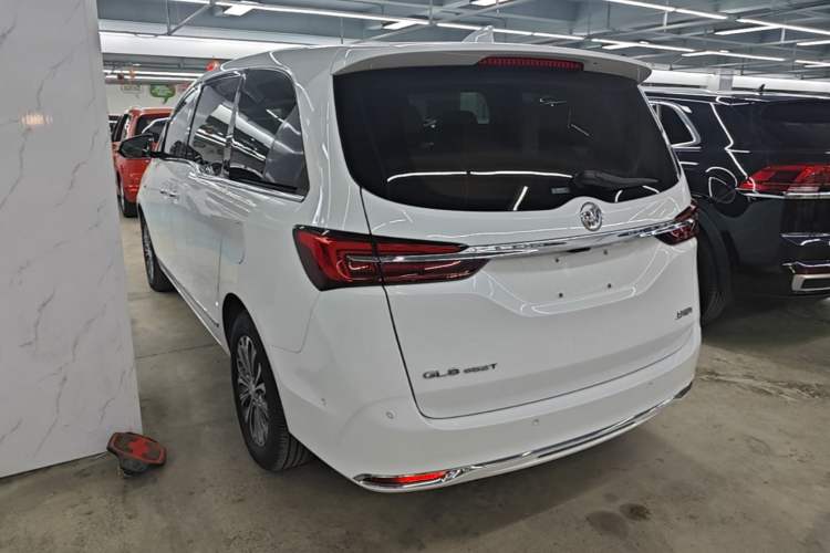 Used Buick GL8 2022 Land Executive Class 652T Prestige Model Rear Left 45 Deg