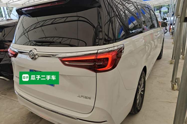 Used Buick GL8 2022 ES Landtrek 653T Luxury Edition Rear Right 45 Deg
