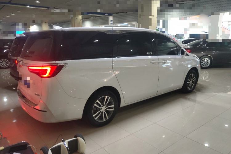 Used Buick GL8 2022 ES Landtrek 653T Luxury Edition Rear Right 45 Deg