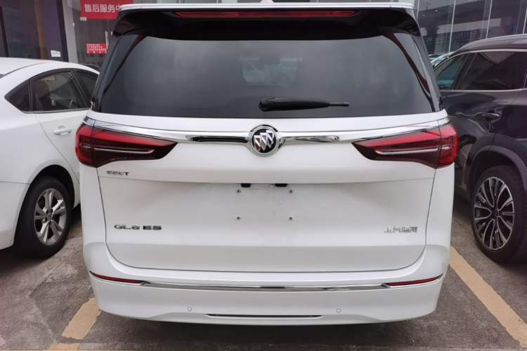 Used Buick GL8 2022 ES Landtrek 653T Luxury Edition Rear