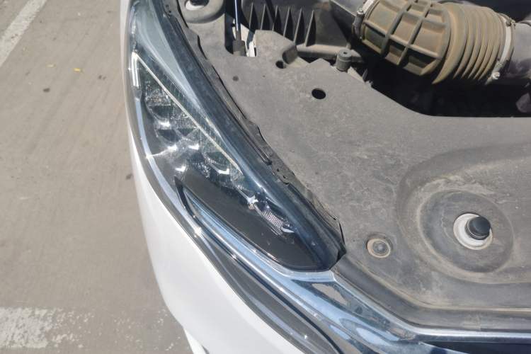 Used Buick GL8 2022 ES Land Cruiser 653T Luxury Model Right Front Headlight