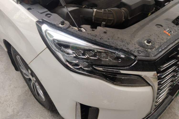 Used Buick GL8 2022 ES Landtrek 653T Luxury Edition Right Front Headlight
