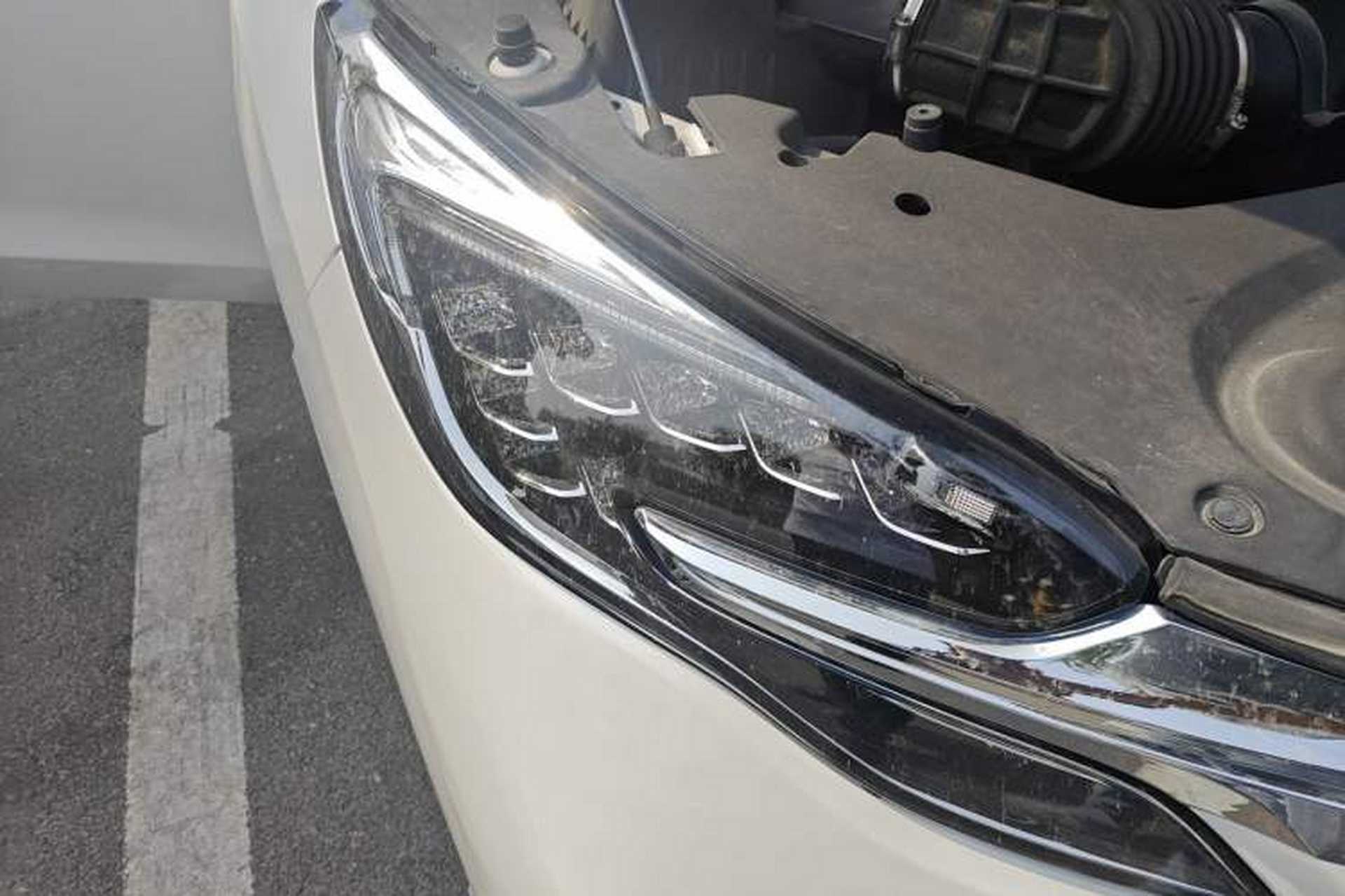 Used Buick GL8 2022 ES Landtrek 653T Comfort Edition Right Front Headlight
