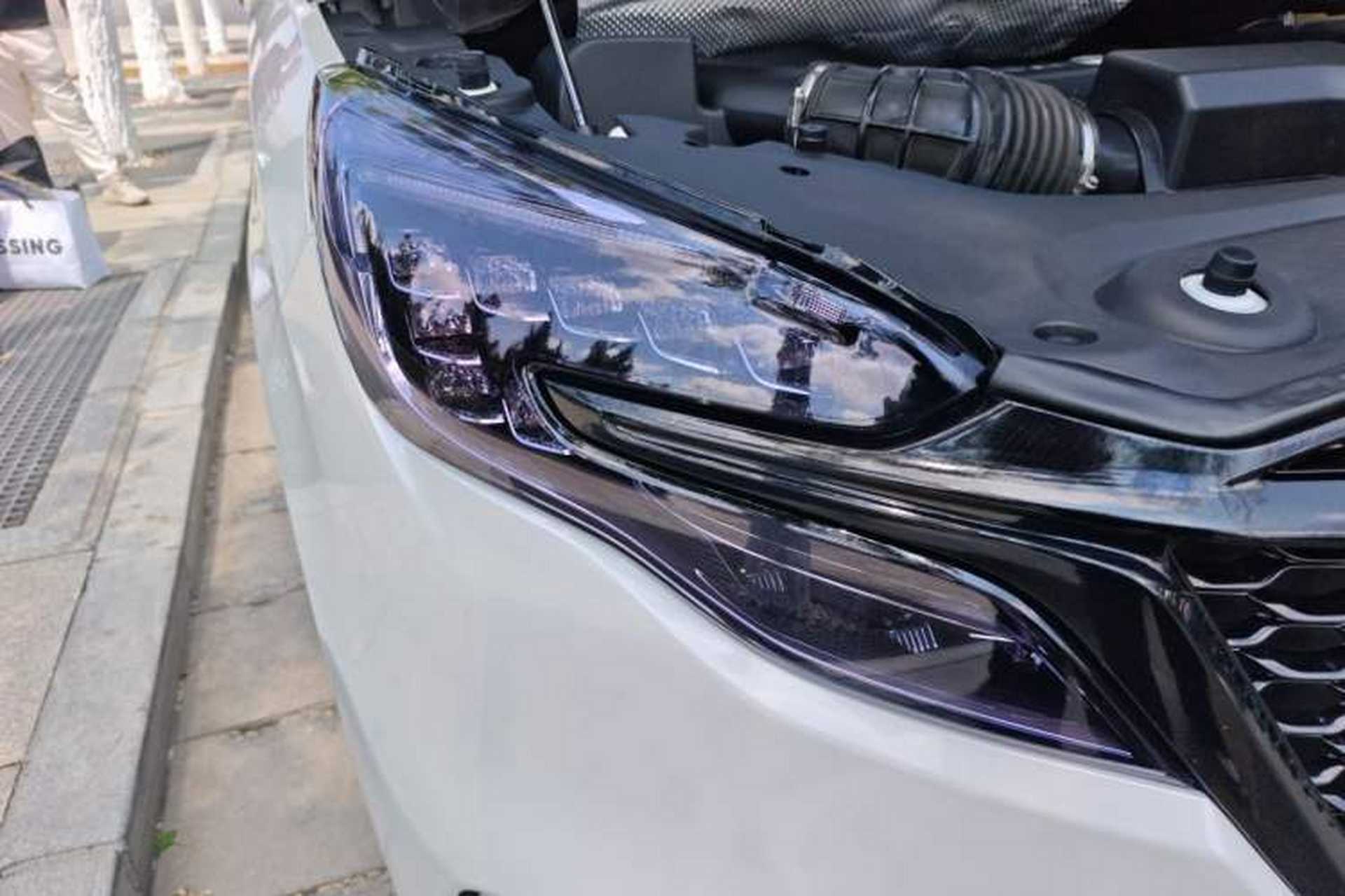 Used Buick GL8 2022 ES Landtrek 653T Luxury Edition Right Front Headlight