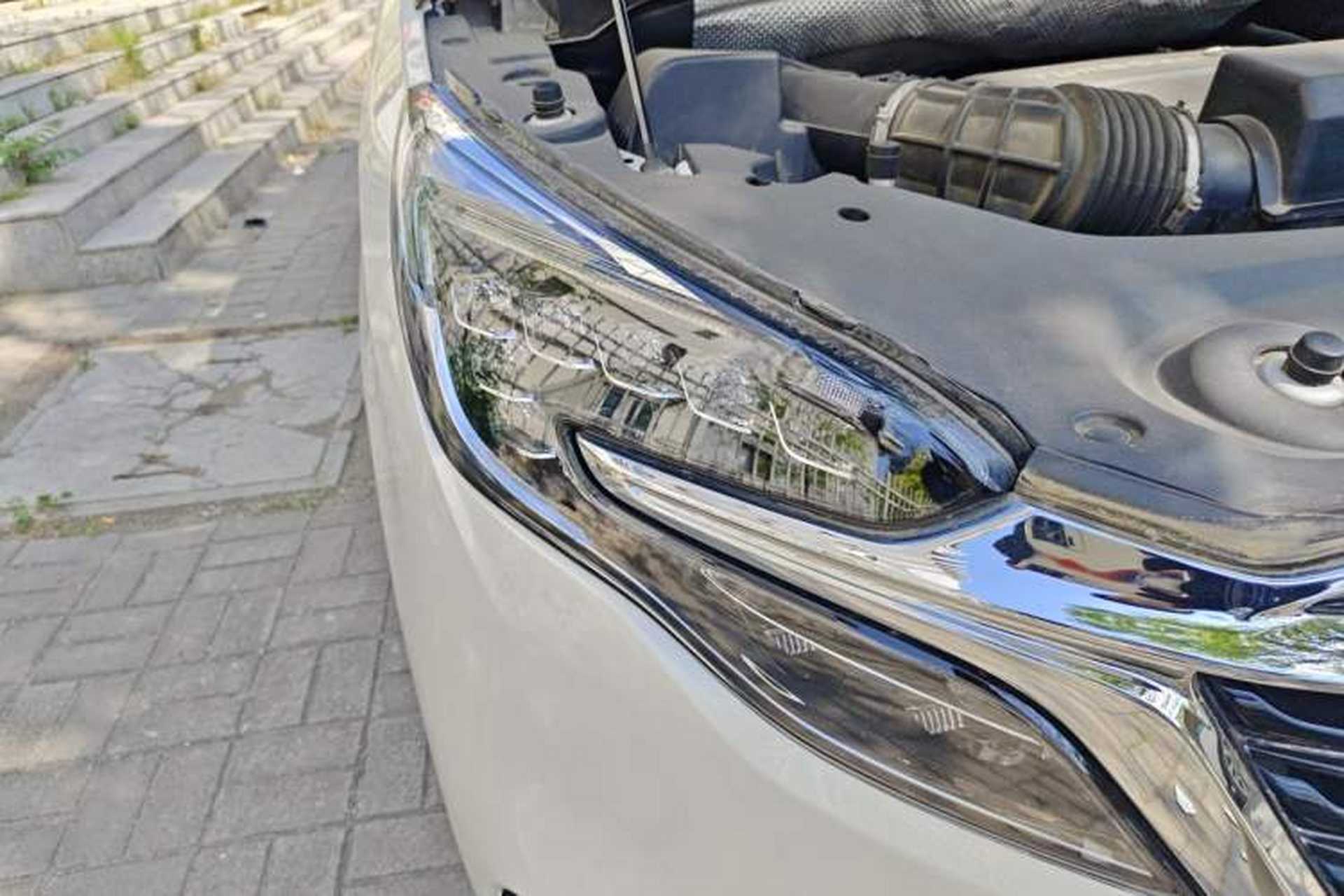 Used Buick GL8 2022 ES Landtrek 653T Comfort Edition Right Front Headlight