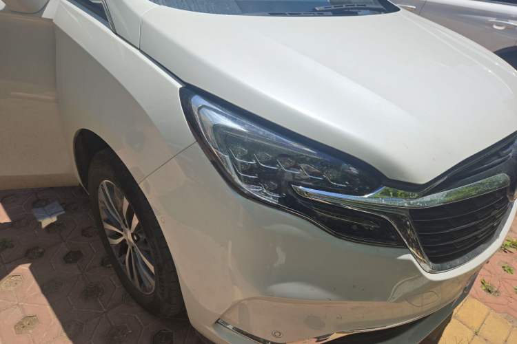 Used Buick GL8 2022 ES Landtrek 653T Luxury Edition Right Front Headlight
