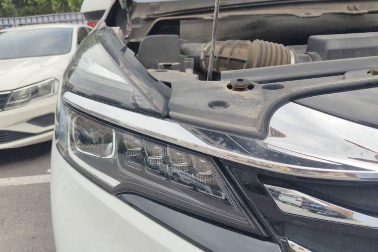 Used Buick GL8 2022 Land Executive Class 652T Prestige Model Right Front Headlight