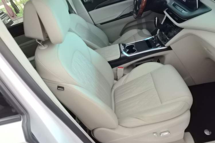 Used Buick GL8 2022 ES Landtrek 653T Comfort Edition Right Front Seat