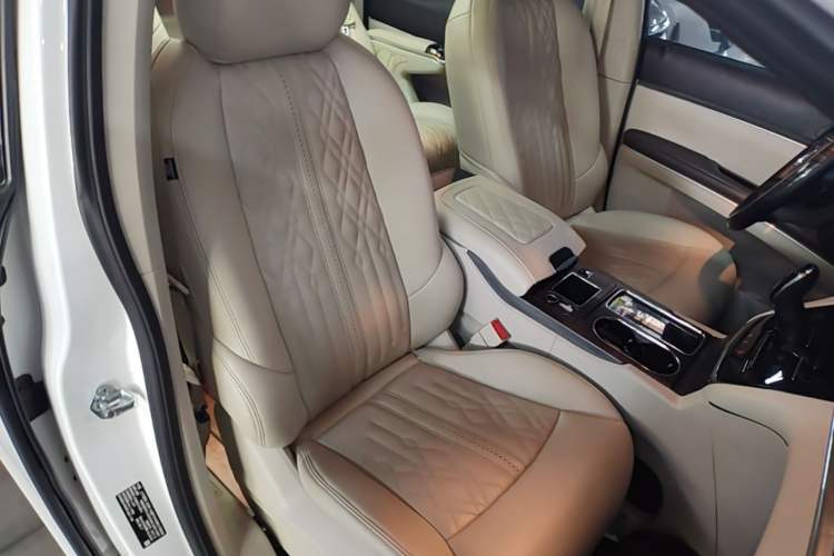 Used Buick GL8 2022 Land Cruiser Executive Class 652T Comfort Model Right Front Seat