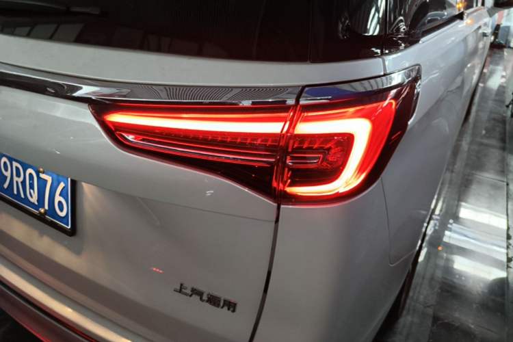 Used Buick GL8 2022 ES Landtrek 653T Luxury Edition Right Rear Taillight