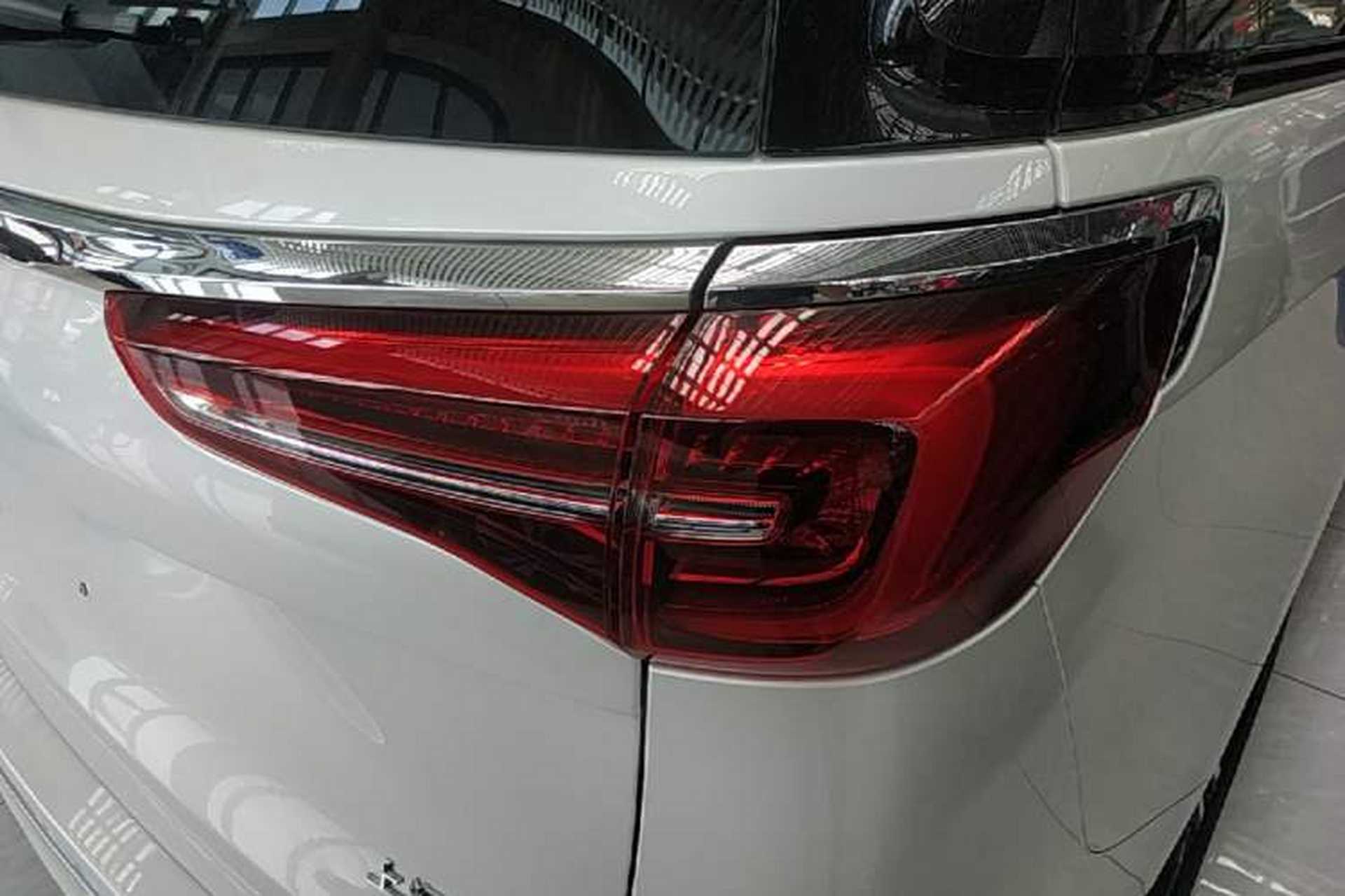Used Buick GL8 2022 ES Landtrek 653T Luxury Edition Right Rear Taillight