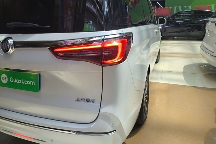 Used Buick GL8 2022 ES Landtrek 653T Luxury Edition Right Rear Taillight