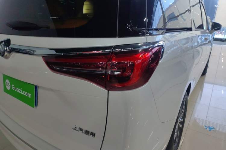 Used Buick GL8 2022 ES Landtrek 653T Luxury Edition Right Rear Taillight