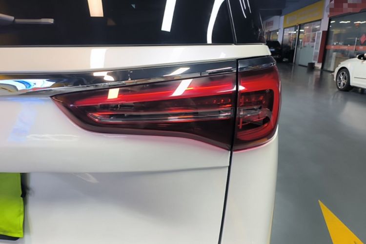 Used Buick GL8 2022 ES Landtrek 653T Luxury Edition Right Rear Taillight