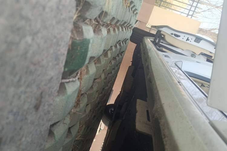 Used Buick GL8 2022 ES Landtrek 653T Luxury Edition Right Side Sill