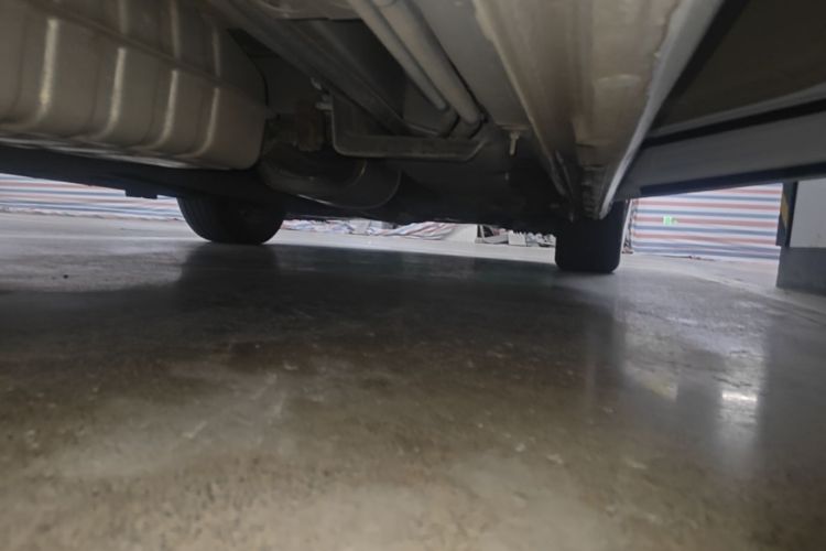 Used Buick GL8 2022 ES Landtrek 653T Luxury Edition Right Side Sill