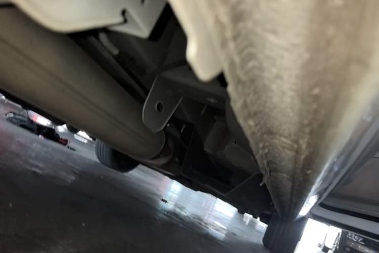 Used Buick GL8 2022 Land Executive Class 652T Prestige Model Right Side Sill