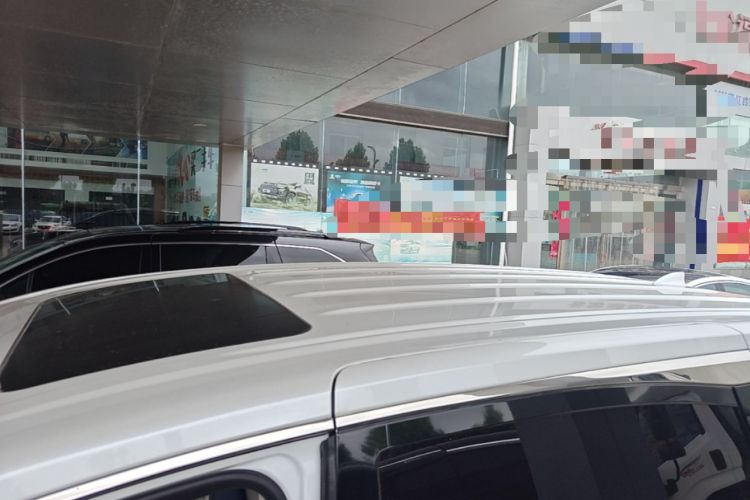 Used Buick GL8 2022 ES Landtrek 653T Comfort Edition Roof
