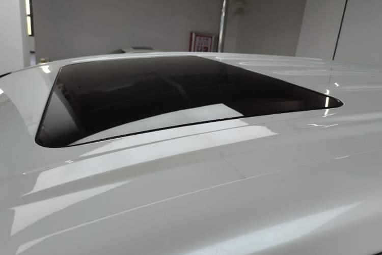 Used Buick GL8 2022 ES Landtrek 653T Comfort Edition Roof