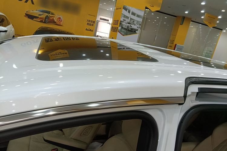 Used Buick GL8 2022 ES Land Cruiser 653T Luxury Model Roof