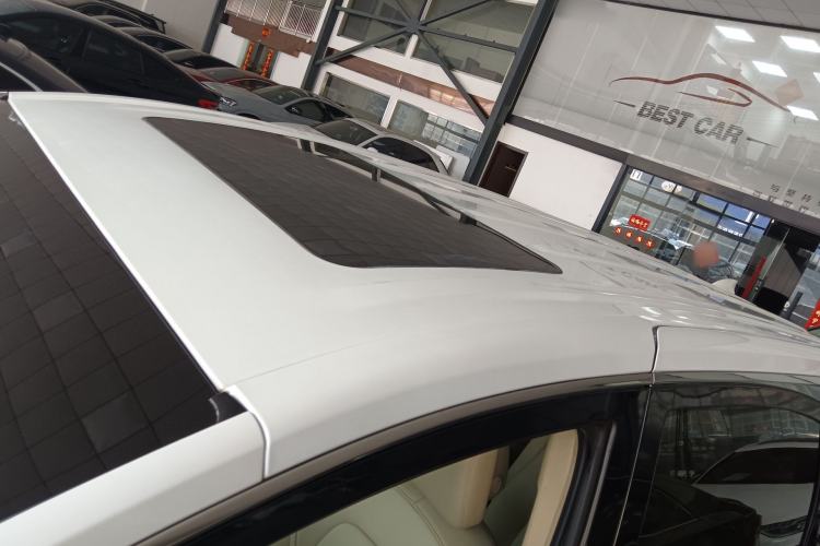 Used Buick GL8 2022 ES Landtrek 653T Luxury Edition Roof
