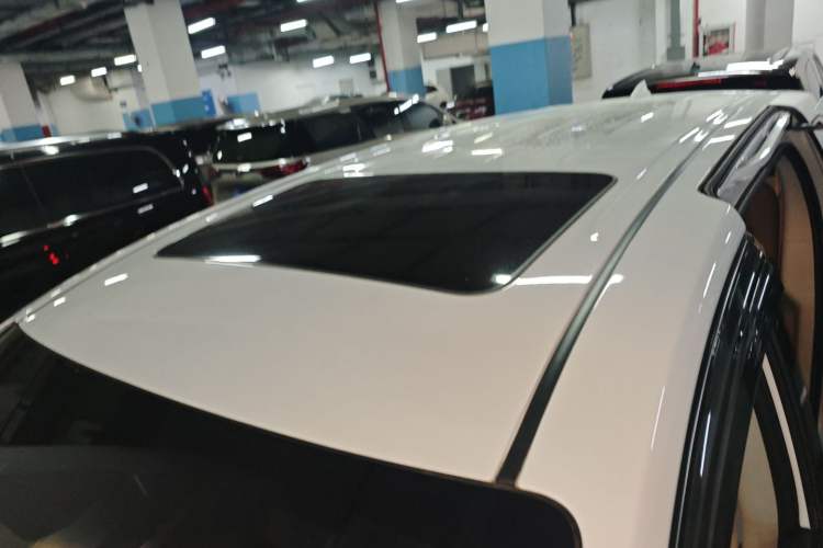 Used Buick GL8 2022 Land Business Class 652T Luxury Model Roof