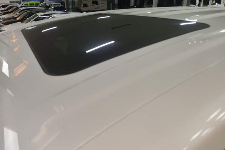 Used Buick GL8 2022 ES Landtrek 653T Comfort Edition Roof