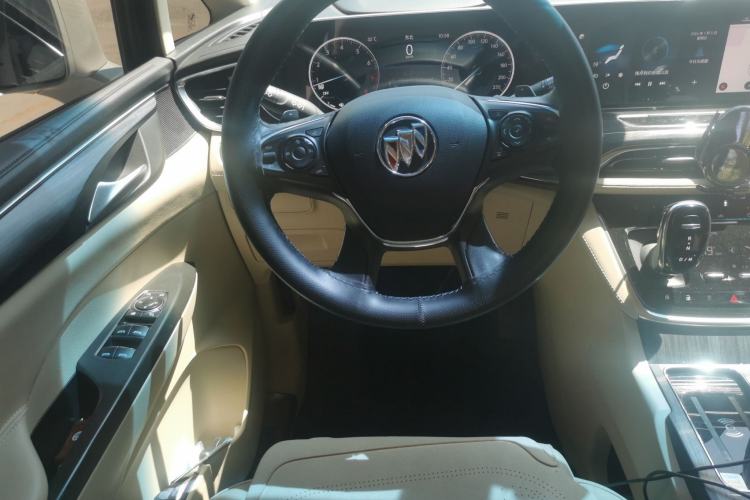 Used Buick GL8 2022 ES Land Cruiser 653T Luxury Model Steering Wheel