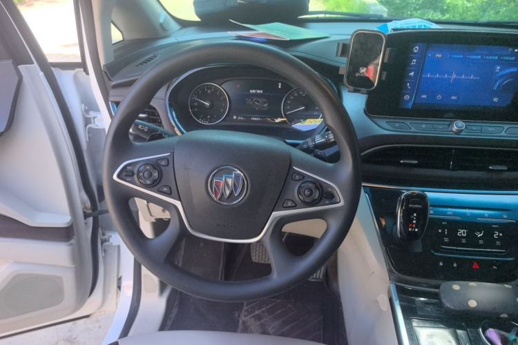 Used Buick GL8 2022 Land Cruiser Executive Class 652T Comfort Model Steering Wheel