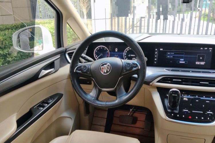 Used Buick GL8 2022 ES Landtrek 653T Luxury Edition Steering Wheel