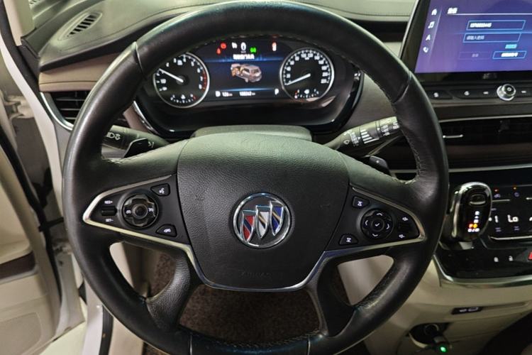 Used Buick GL8 2022 Land Business Class 652T Luxury Model Steering Wheel