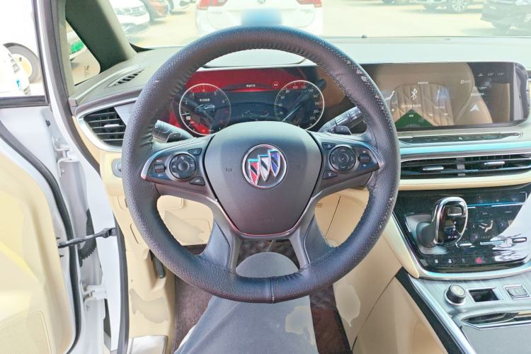 Used Buick GL8 2022 ES Land Cruiser 653T Luxury Model Steering Wheel